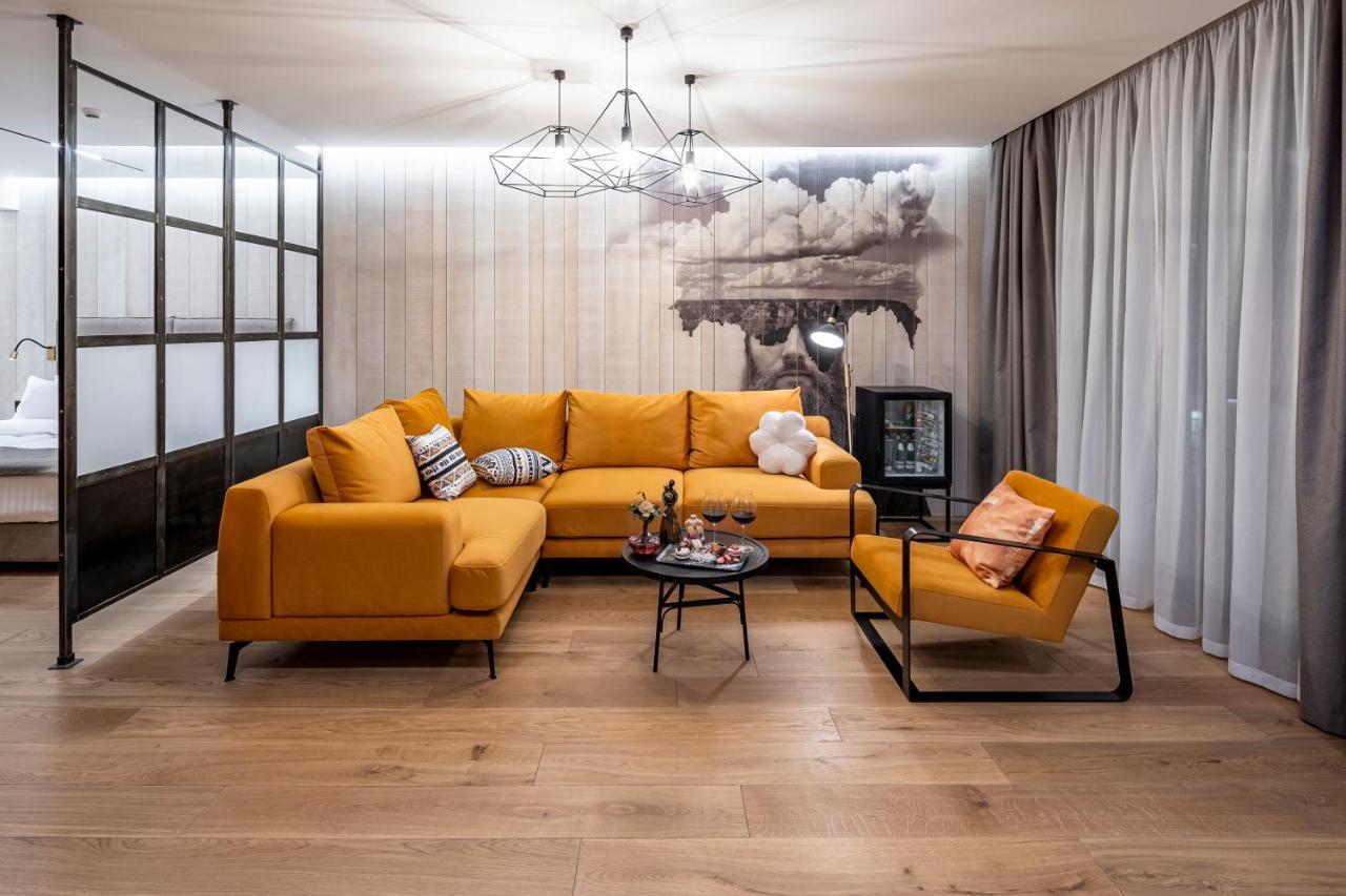 Loft7 Hotel Lviv Exterior photo