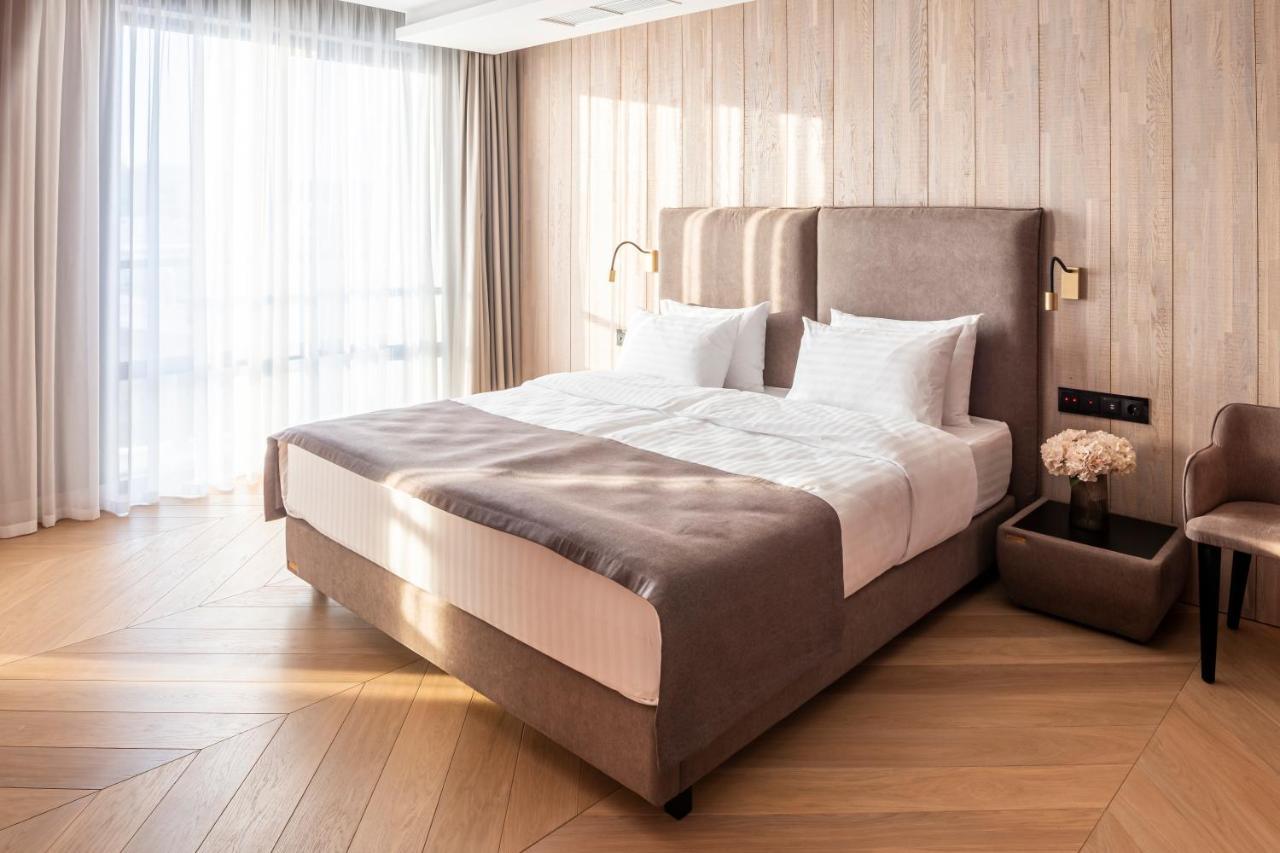 Loft7 Hotel Lviv Exterior photo